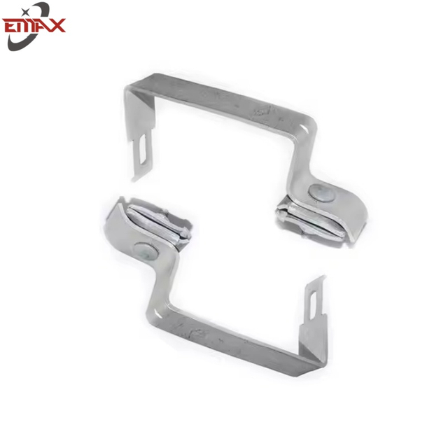 Staffa allentata del cavo dell'antenna di sospensione