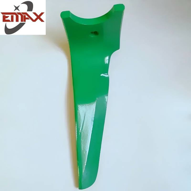 ชิ้นส่วนเกษตรกรเกษตรกรรมใบมีดหมุนชิ้นส่วนเครื่องจักรกลการเกษตรใบมีดไถนา