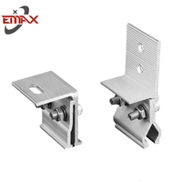 Pince universelle pour syst&egrave;me de montage PV